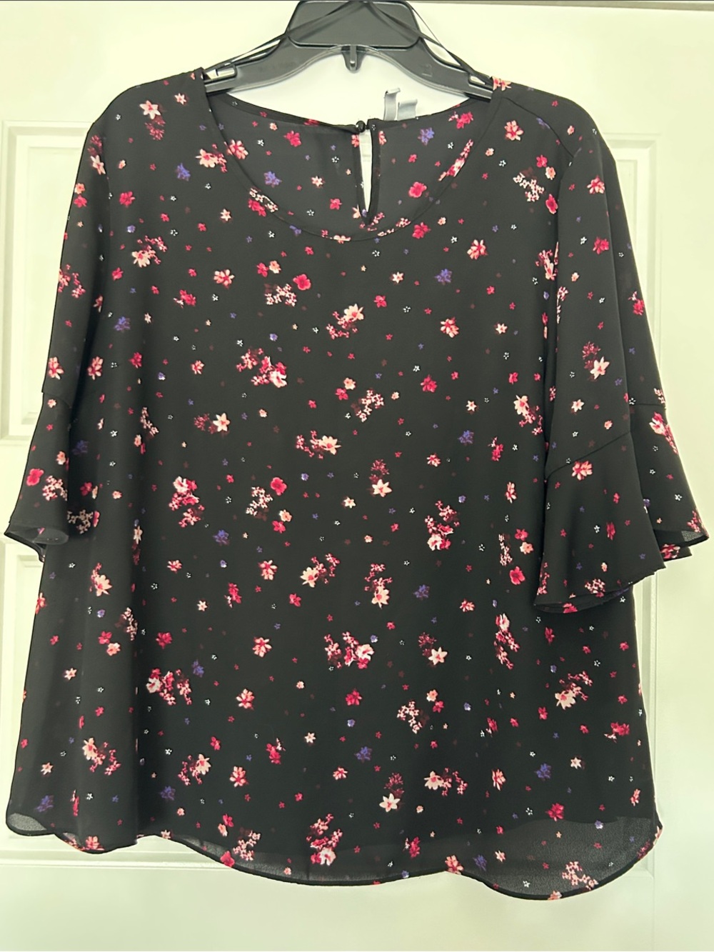 Elle Black Floral Bell-Sleeve Blouse